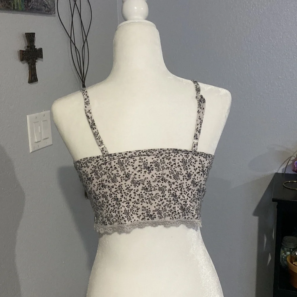 American Eagle. cropped tank top - Picture 7 of 7